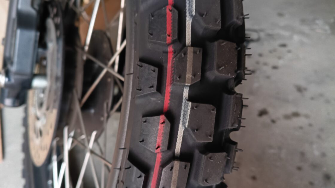 交換後のフロントタイヤ画像